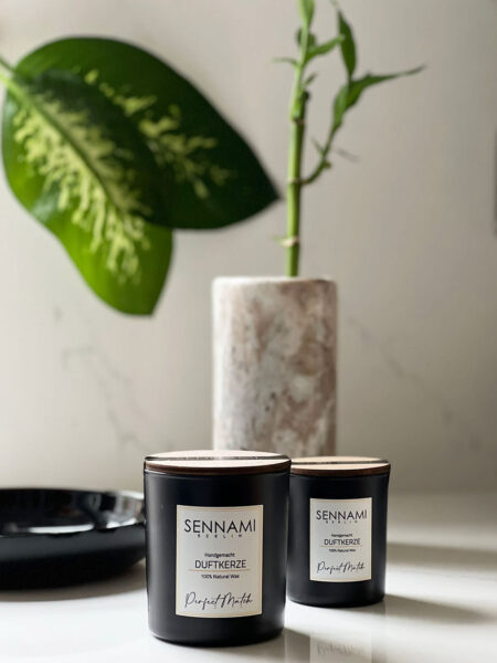 Sennami Berlin Handmade Perfect Match Kokulu Mum 100% Doğal 320gr Siyah