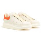 alexander-mcqueen-sneaker-beyaz-turuncu-kadin-1